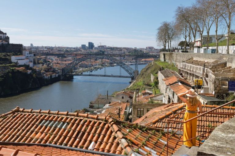 The best Porto Itinerary includes unique viewpoints